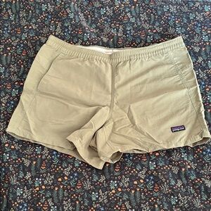 Patagonia Women's sage green baggies Shorts